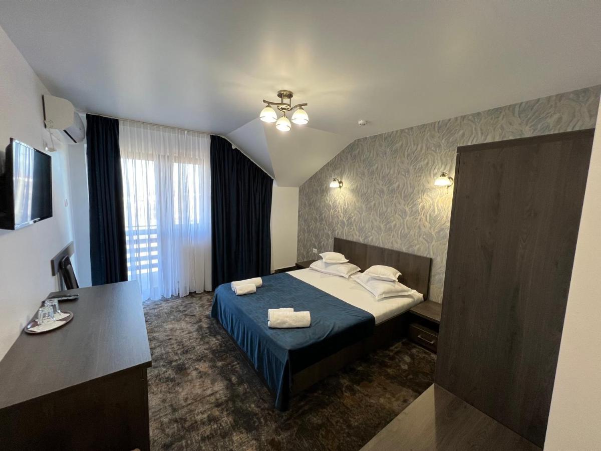 Motel Infinit Zsilvásárhely Kültér fotó