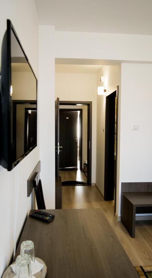 Motel Infinit Zsilvásárhely Kültér fotó