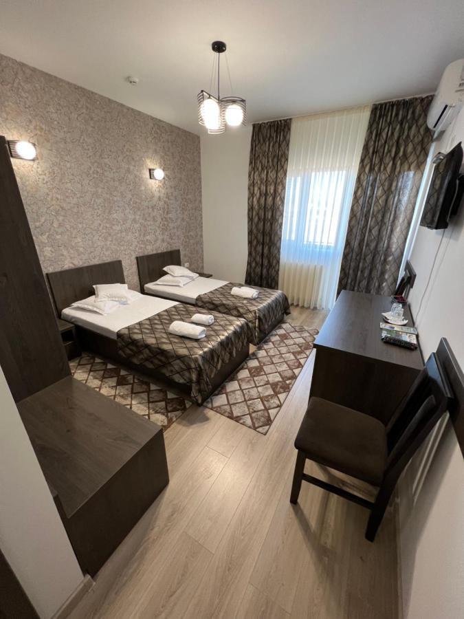 Motel Infinit Zsilvásárhely Kültér fotó
