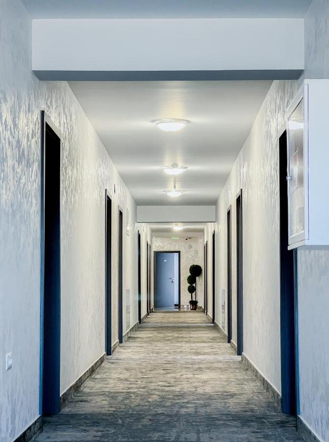 Motel Infinit Zsilvásárhely Kültér fotó