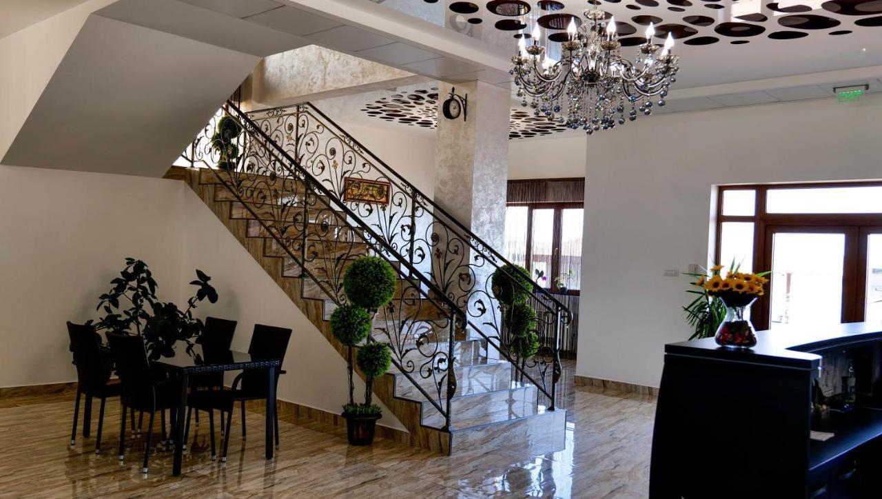 Motel Infinit Zsilvásárhely Kültér fotó