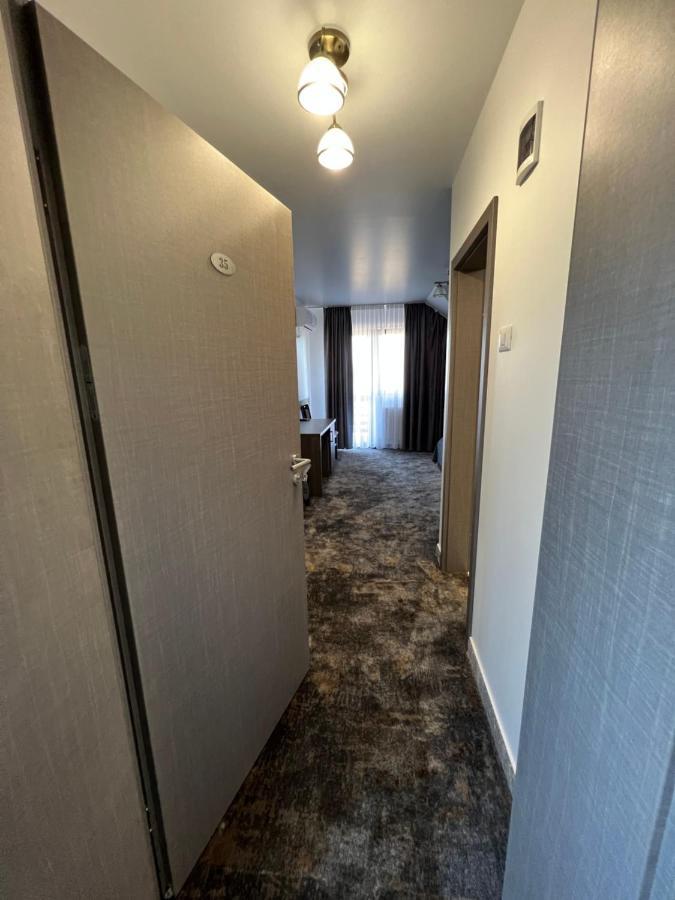 Motel Infinit Zsilvásárhely Kültér fotó